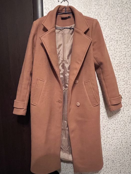 Пальто  46 размер!