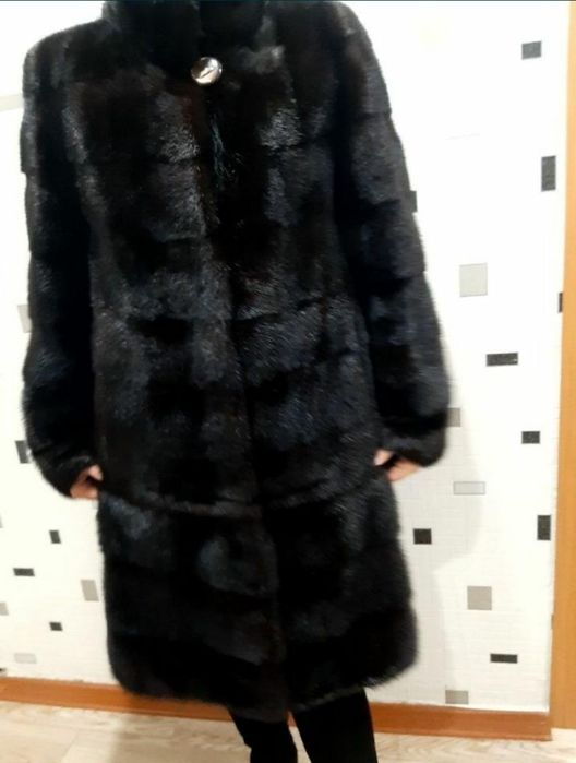 Продам норковую шубу