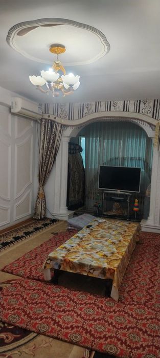 2 хоналик квартира сотилади.