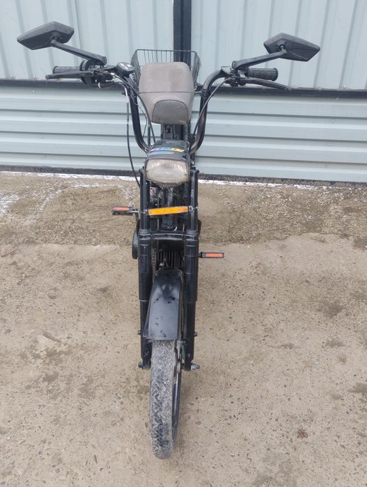 Vand moped Piaggio bravo 49cc  in stare foarte buna