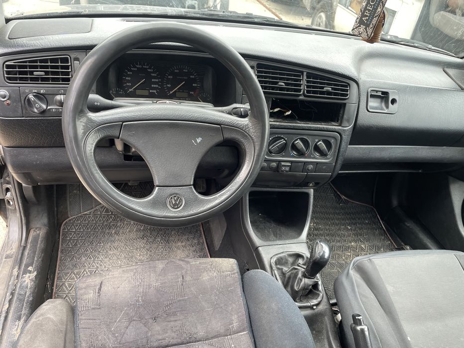 Vw Golf 3 2.0 115кс 1997 на части