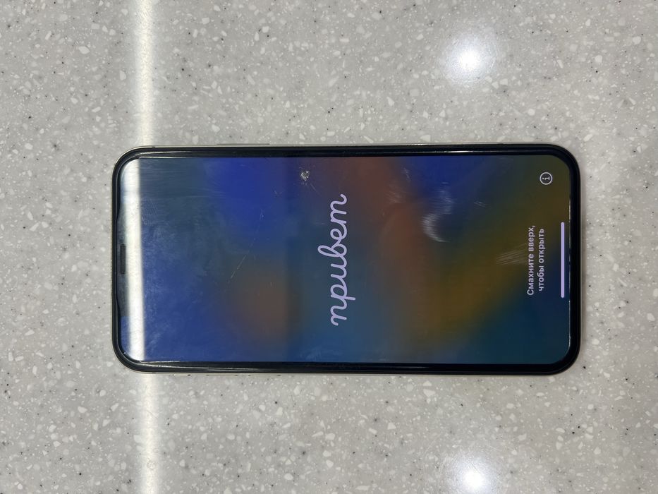 Продам iphone x в отличном состоянии