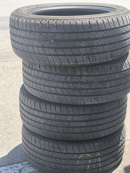 Продавам летни гуми 225/50/17