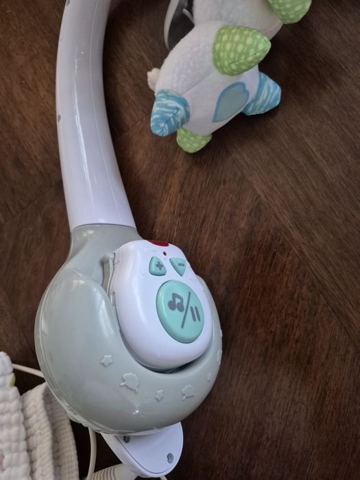 Ново: Бебешка въртележка за креватче