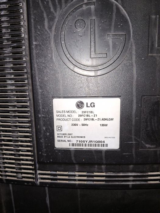 televizor eski model- SROCHNIY sotiladi