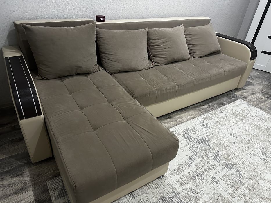 Продам отличный диван !!!