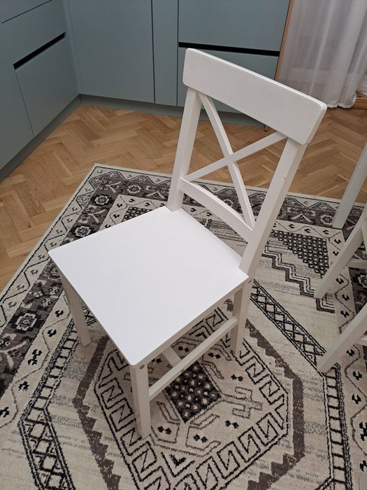 Set Masă + 4 Scaune JYSK – Design Scandinav (Alb)