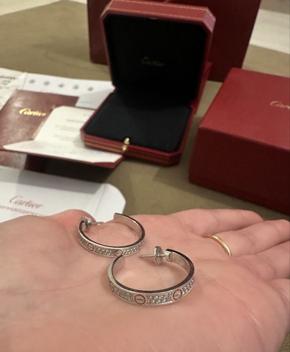Oportunitate de achizitie Cartier - cercei Cartier love diamante , earrings cartier love medium diamonds