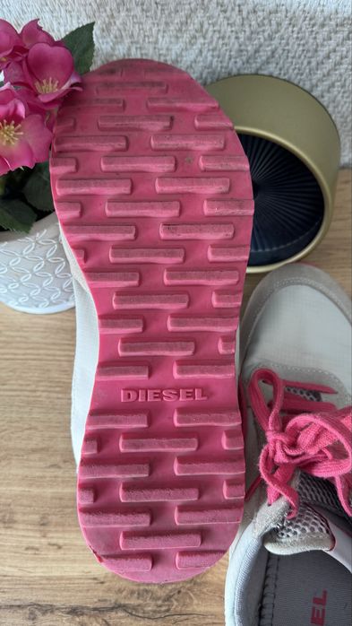 Дамски маратонки Diesel номер 38