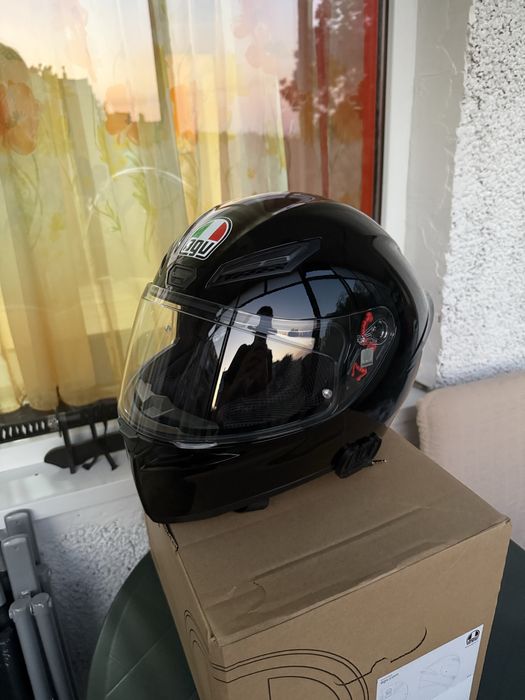 Каска AGV черен лак