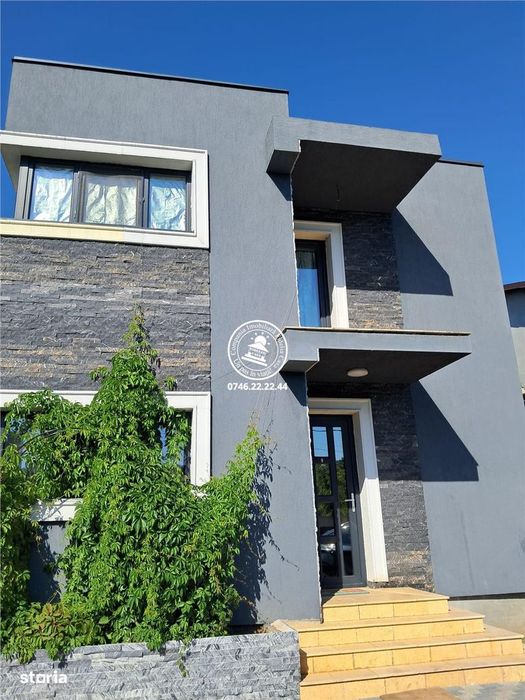Casa cocheta de vanzare, zona centrala Tg. Cucu - Podul de Fier