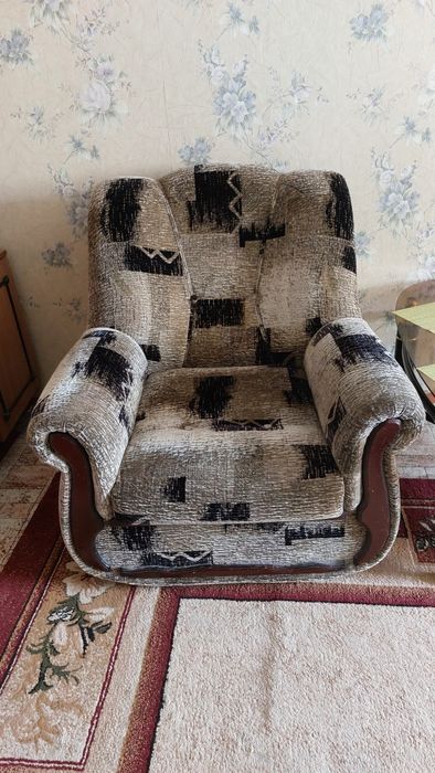 Продам два кресла