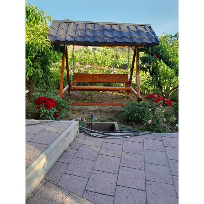 Casă rurală modernizată + 2329 mp teren, livadă și solar