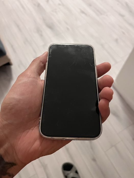 Iphone 13 128gb в хорошем состоянии
