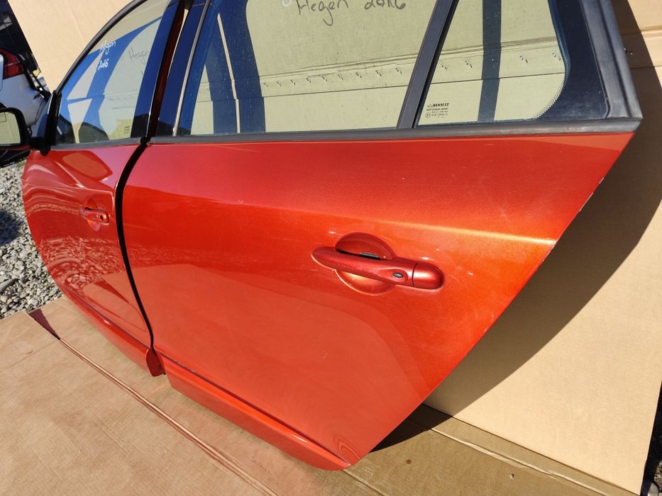 Ușa stânga fata Renault Megane 3. stânga spate Renault Megane 3 break