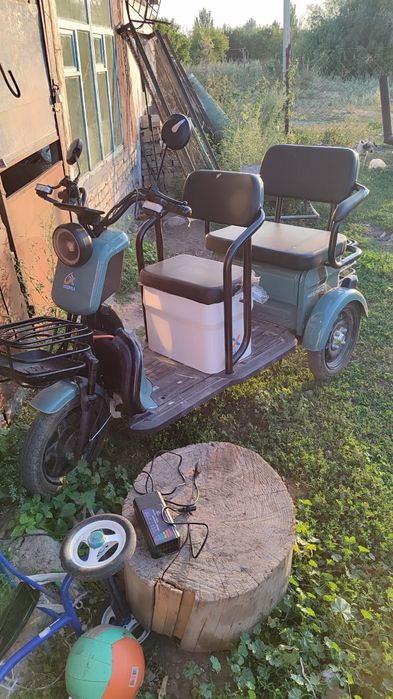 Продам трицикл электрический