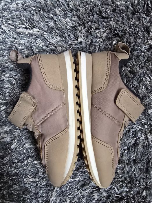 Adidași h&m nr 26 cu scai