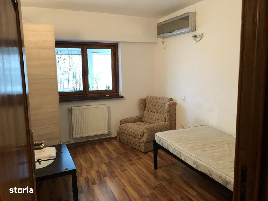 Vand apartament 4 camere zona Centru — fotografia 3