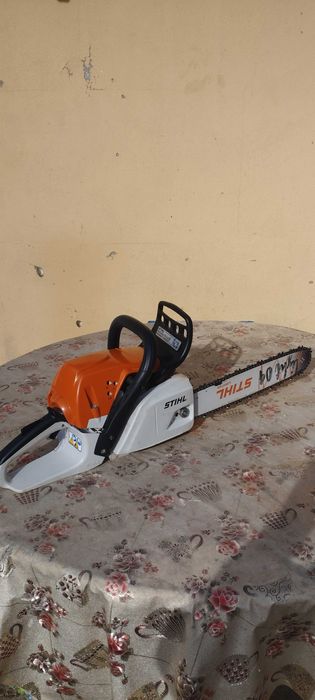 VAND STIHL MS 251  NOU (putin folosit) IN GARANTIE