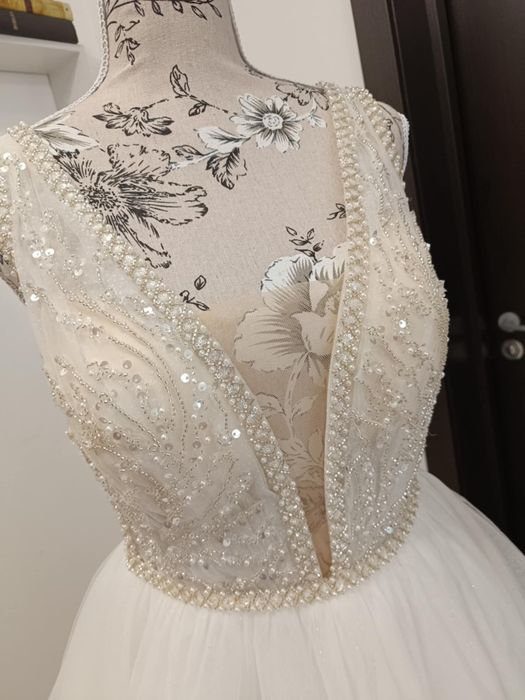Vand rochie de mireasa