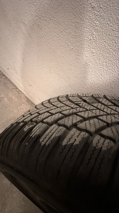 Метални джанти с гуми