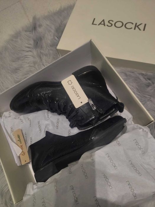 Боти LASOCKI - естествена кожа
