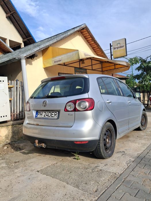 Vând vw golf 5 înmatriculat