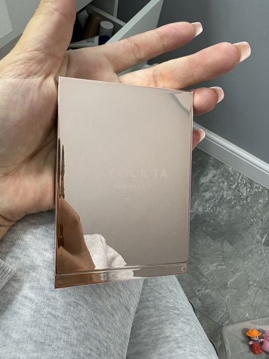 Paleta patrick ta