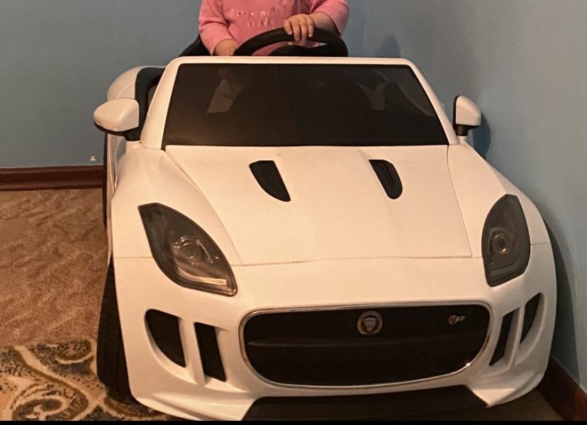 Детская машина Ягуар