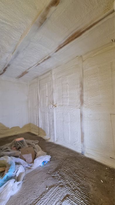 Izolatie Termica cu Spuma Poliuretanica 30 RON