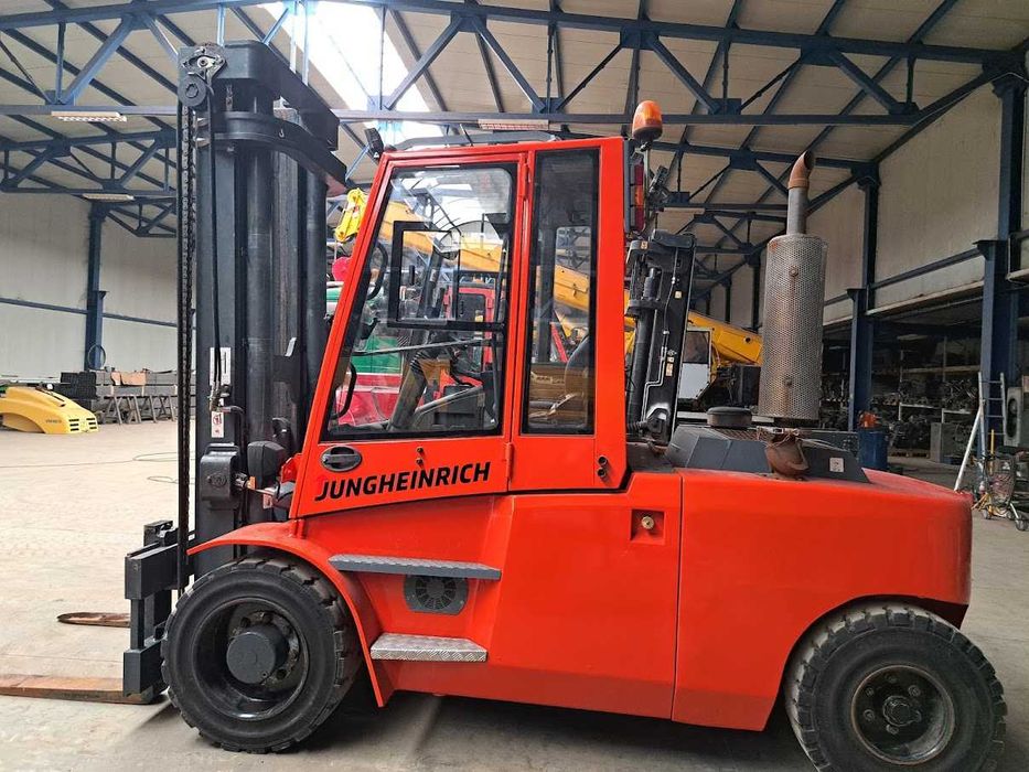 Stivuitor Dan Truck-Jungheinrich, ridica 9 tone ,H 3,20 metri ,an 2013