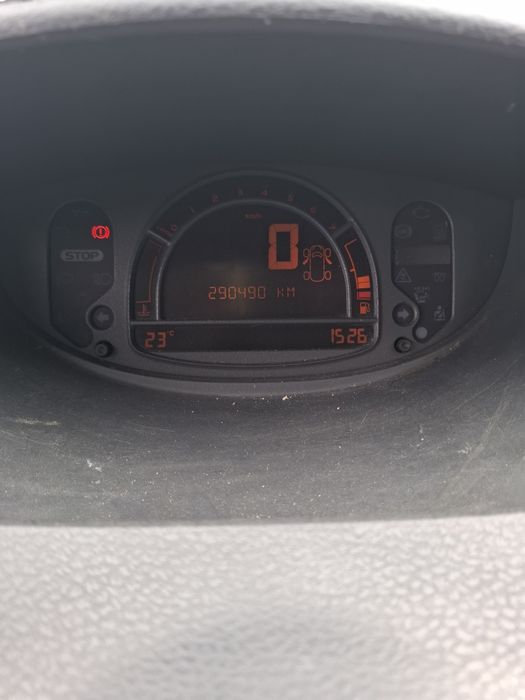 RENAULT Modus 2004
