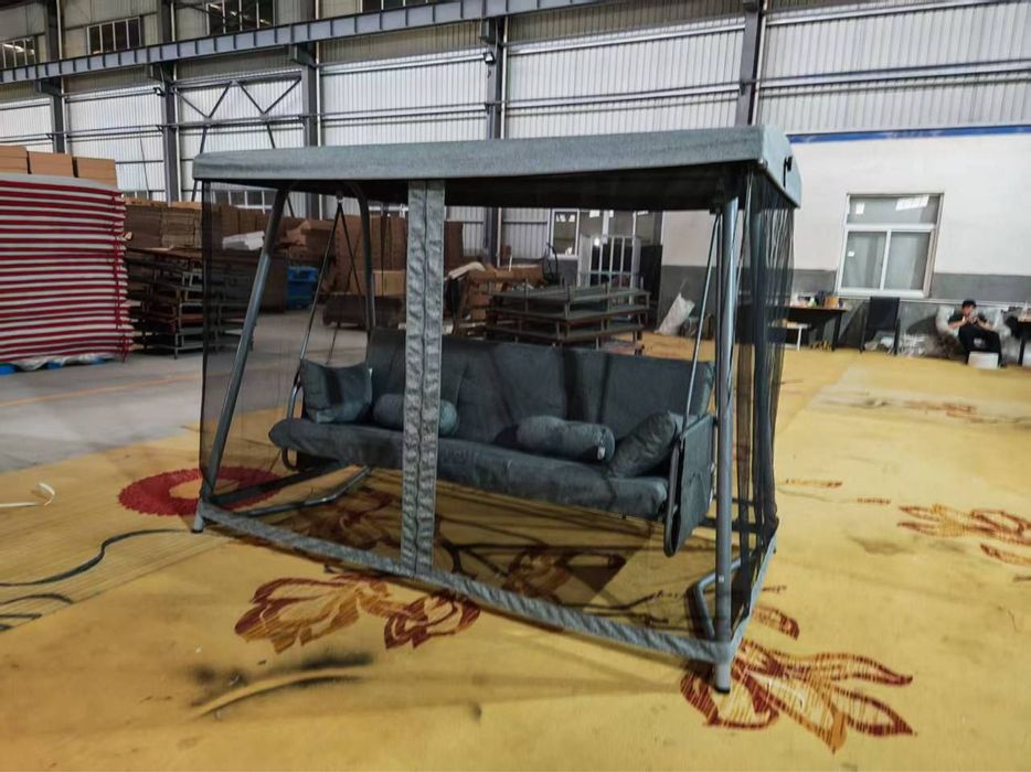 Садавой качела.