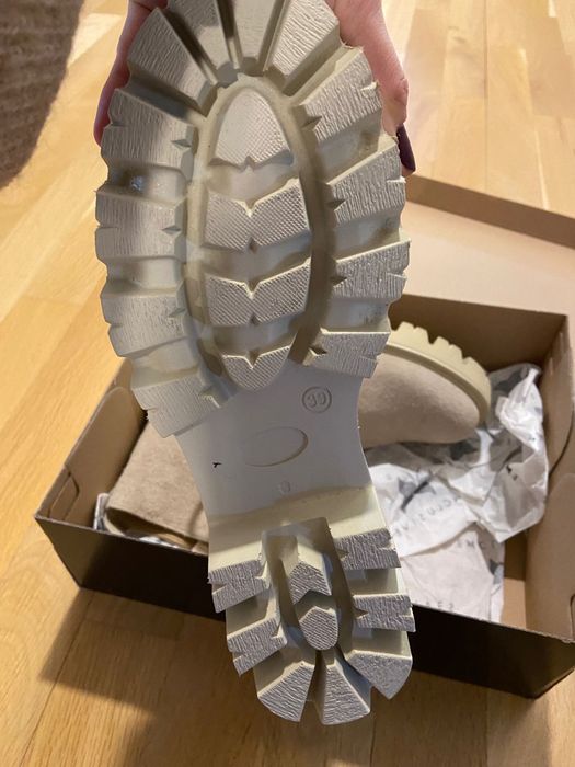 Ghete noi din piele intoarsa Exclusives, masura 39