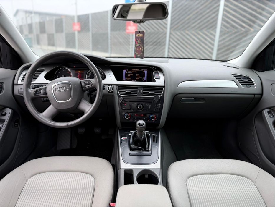 Audi A4 B8 2.0 TDI 143CP