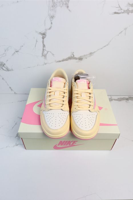 Travis Scott “Shy Pink” ( Pre-sale )