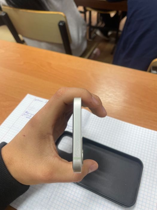 Продам айфон 12 64гб торг есть