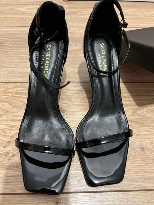 Обувки Saint Laurent