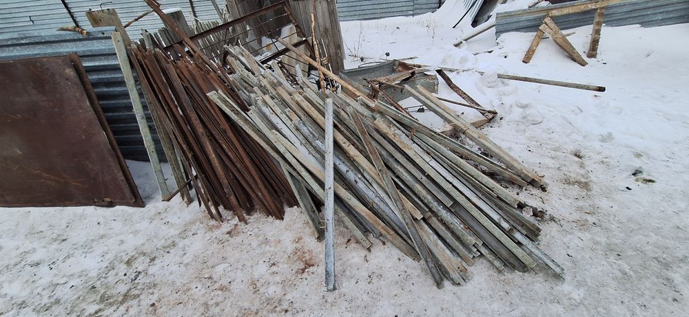 Продам угольник и швеллер