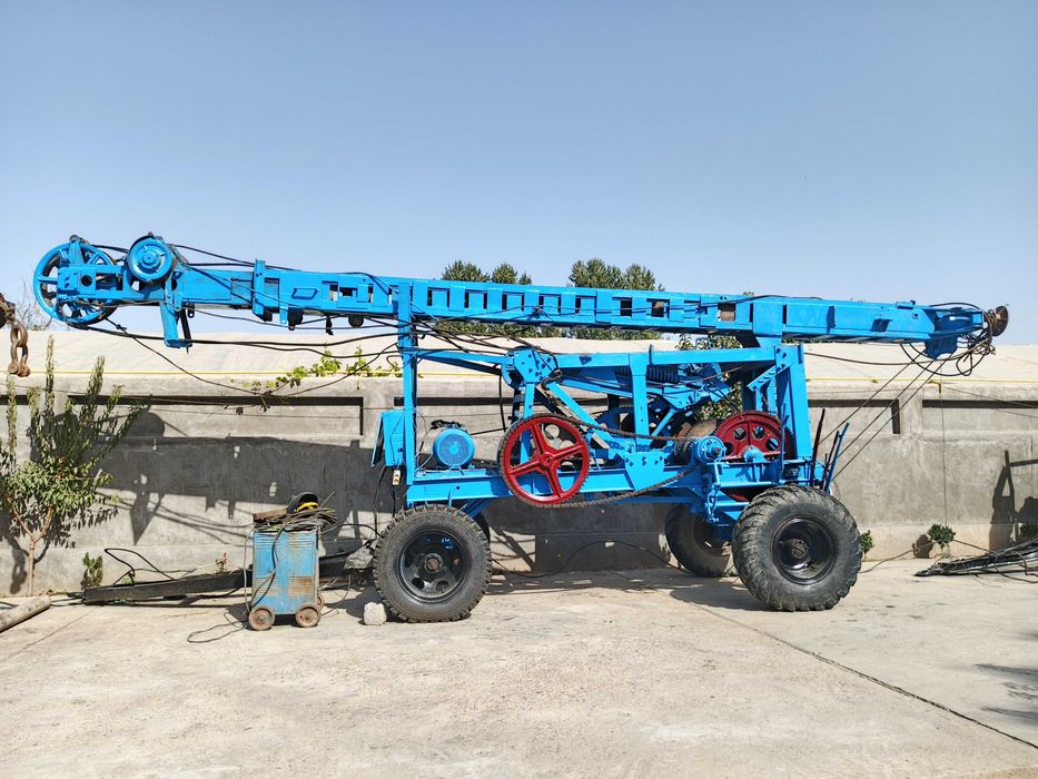 Suv chiqarish xizmati. Бурения скважин.