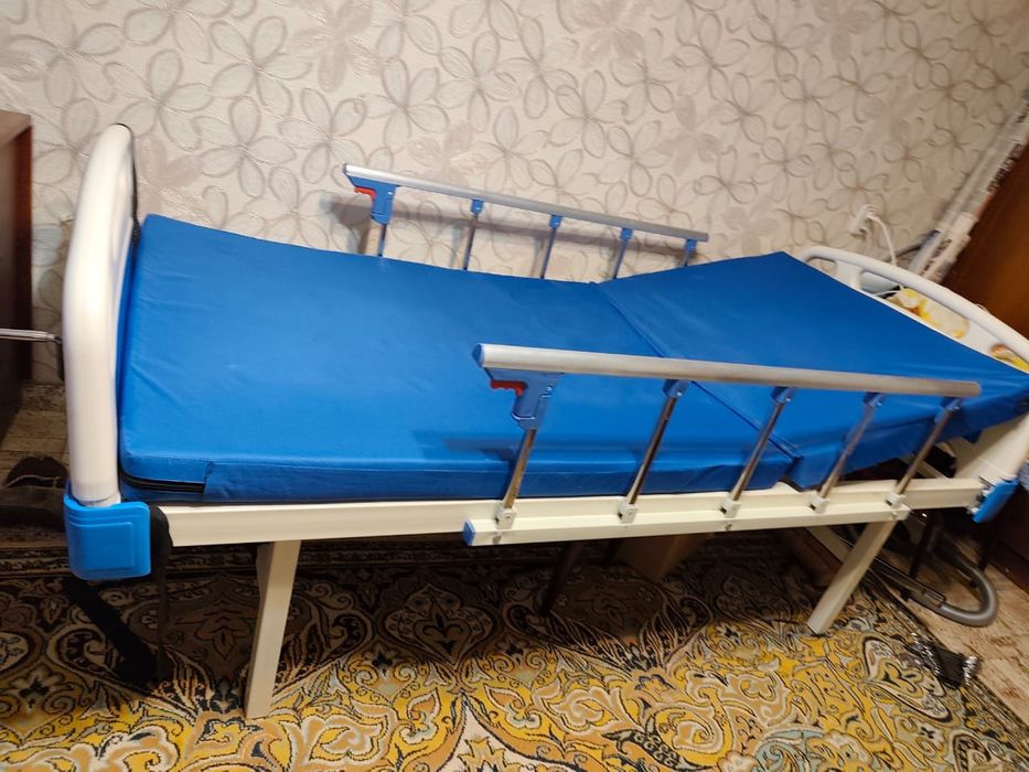 Продам кровать медицинскую