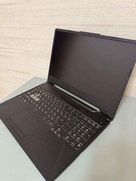 ASUS TUF Gaming F15 FX506HC + Комплект девайсов