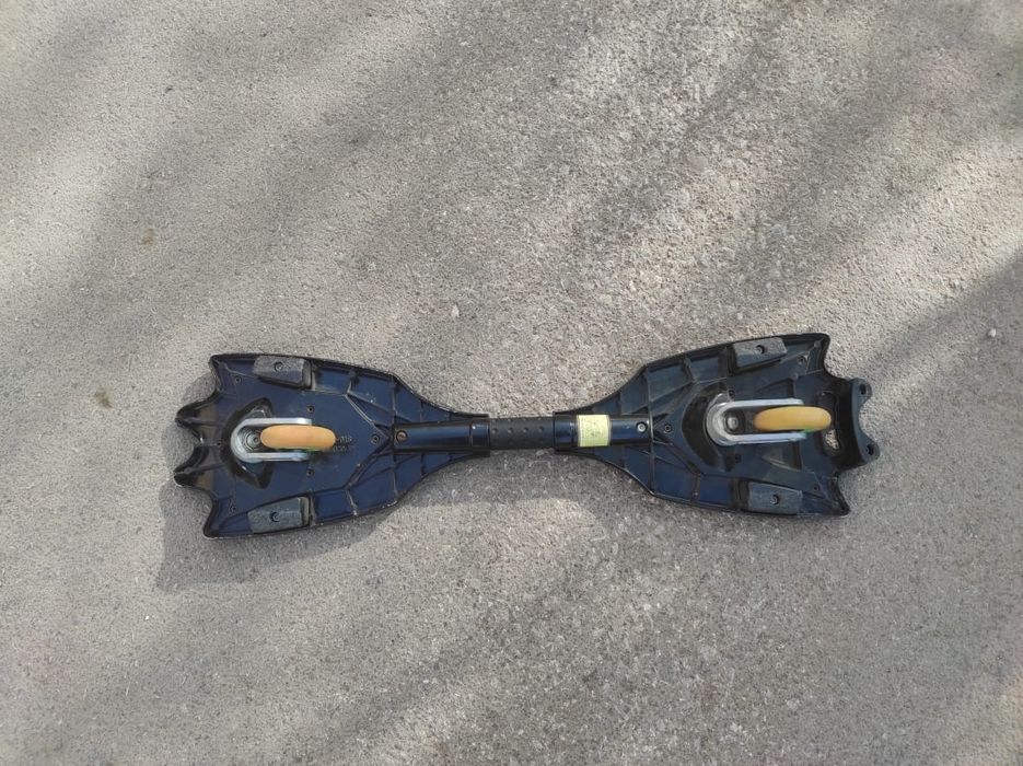 Продаю скейт на 2ух колесах