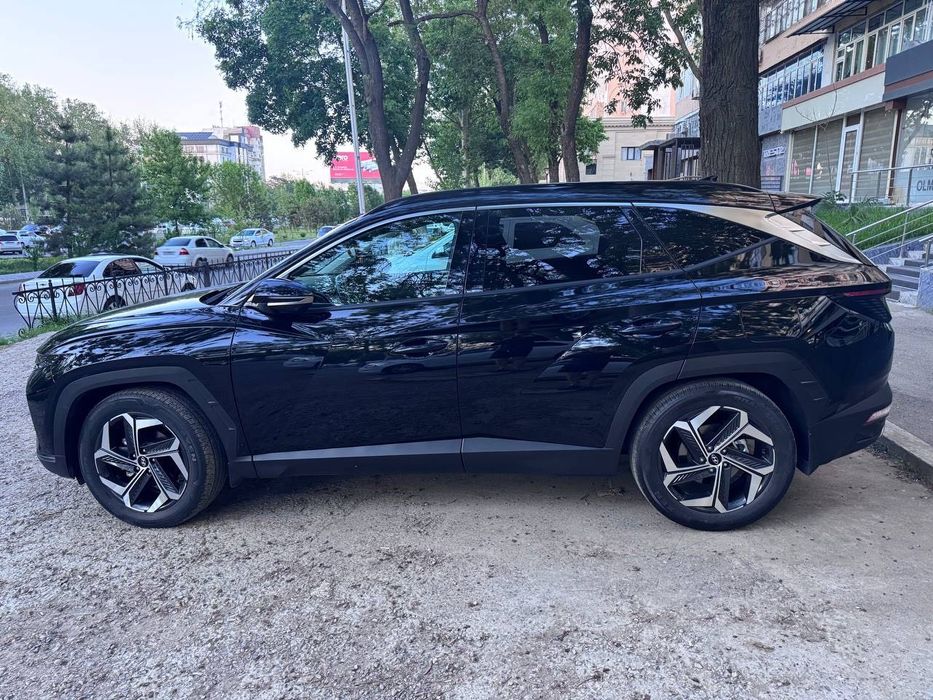 Hyundai Tucson 2022 | 2.5 | FULL | 44 000 км