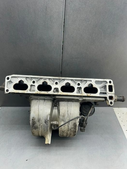 Galerie admisie 24405386 Opel Vectra 2002 1.8 MT (122 hp)