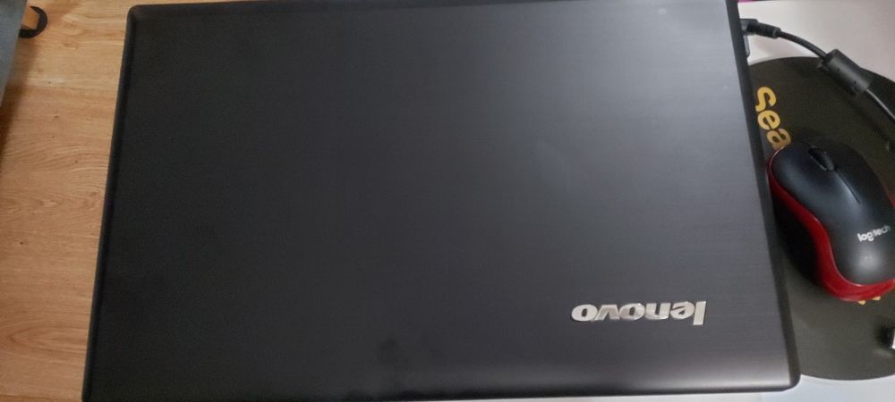 Лаптоп Lenovo i3