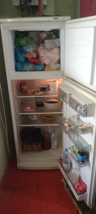 Холодилник сатылады