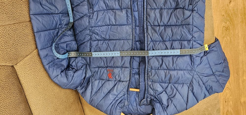 Яке момче,  отлично състояние