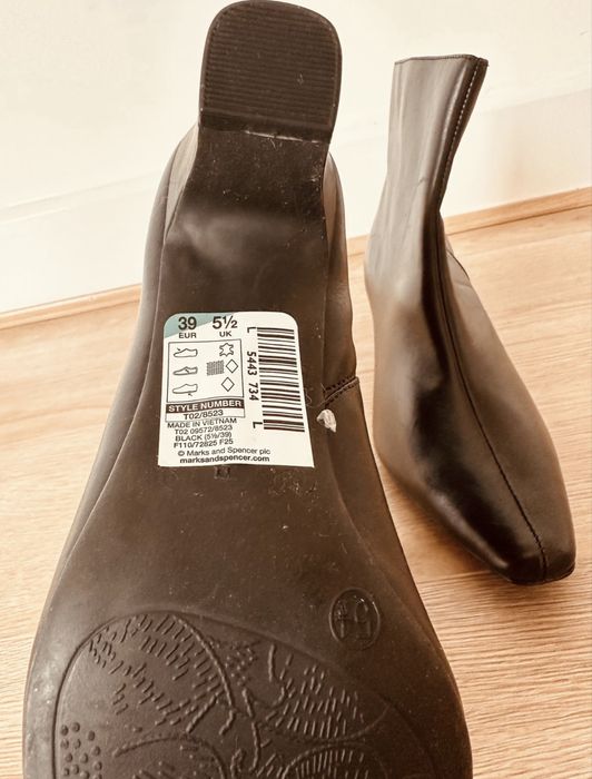 Ghete Dama Elegante Marks & Spencer