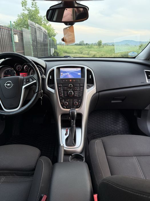OPEL Astra 2013 — imagine 5